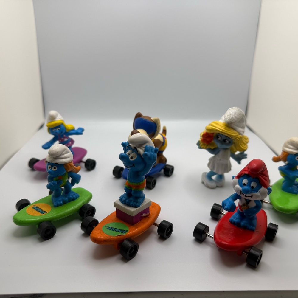 Smurfs Skateboard lot and smurfette